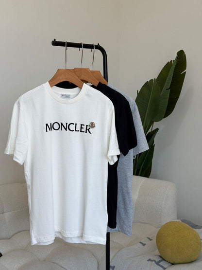 Moncler T-shirt