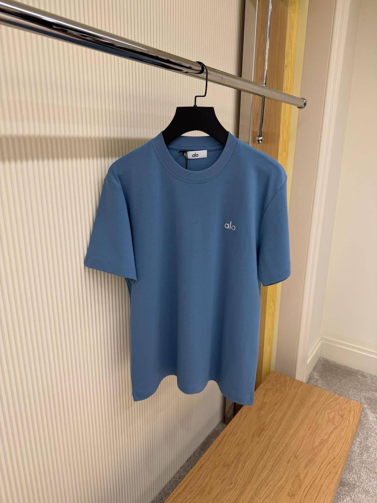 Alo T-Shirt