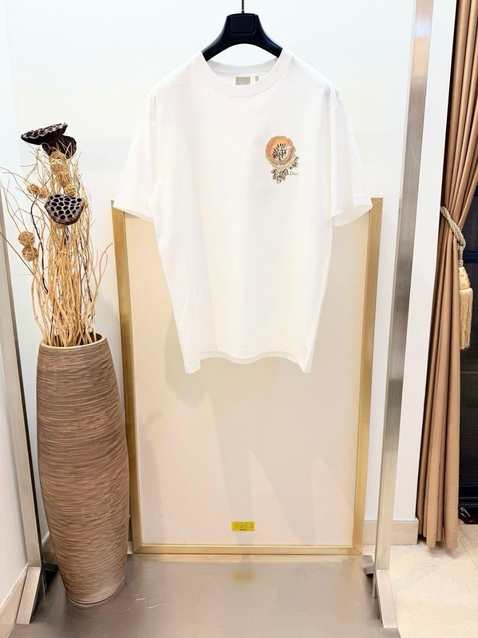 Dior T-shirt