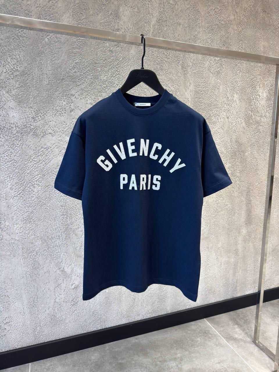 Givenchy T-Shirt