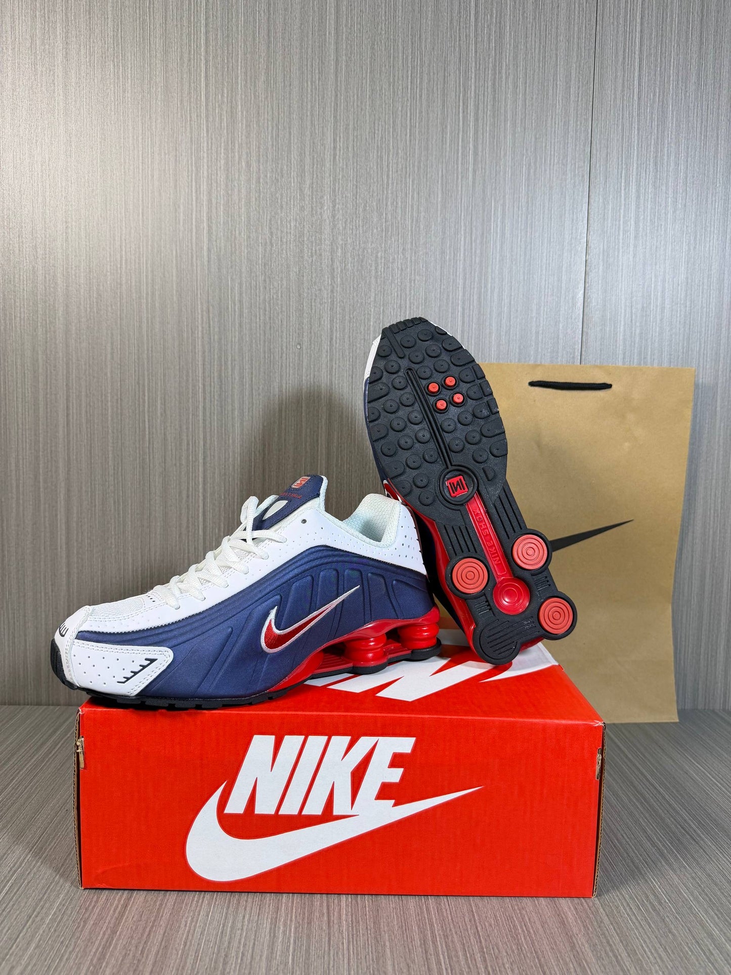 Nike Shox R4 White/Blue
