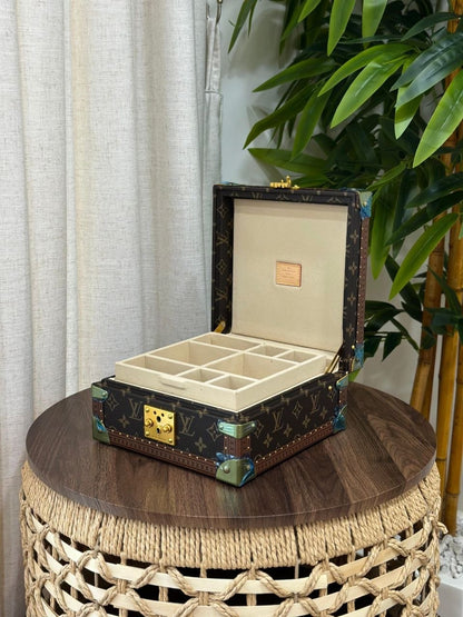 Jewelry Box (VIP Quality)