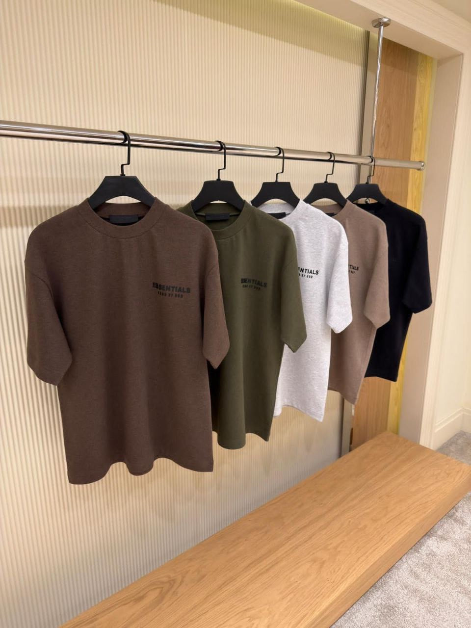 Essentials T-shirt