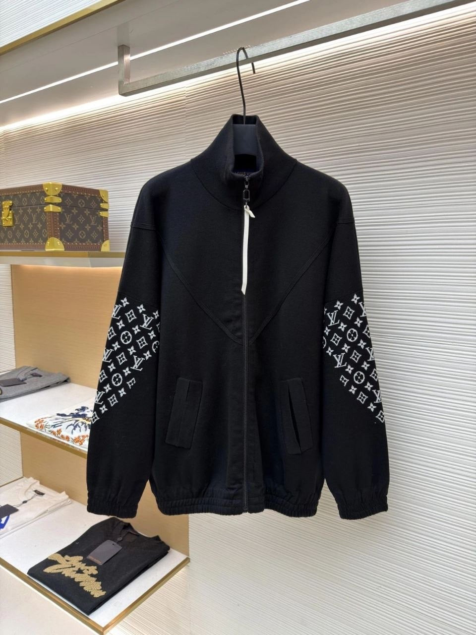 Louis Vuitton Sweatshirt