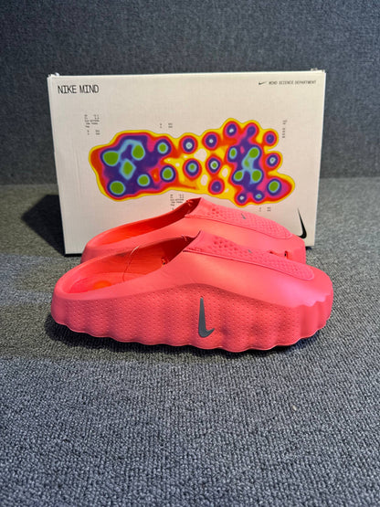 Nike Mind 001
