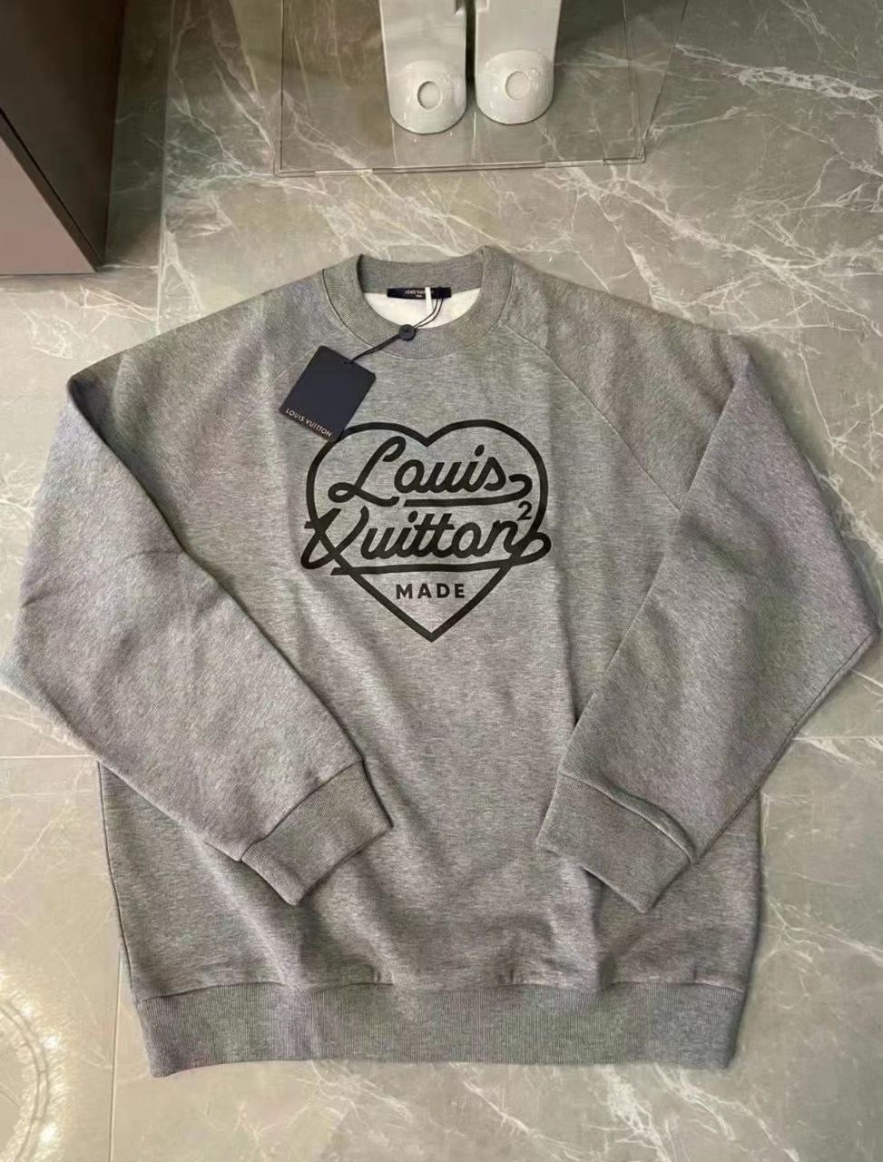 Louis Vuitton Sweatshirt
