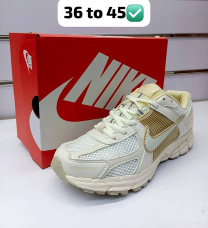 Nike Vomero 5