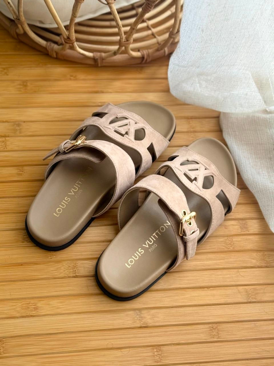 Louis Vuitton Slippers