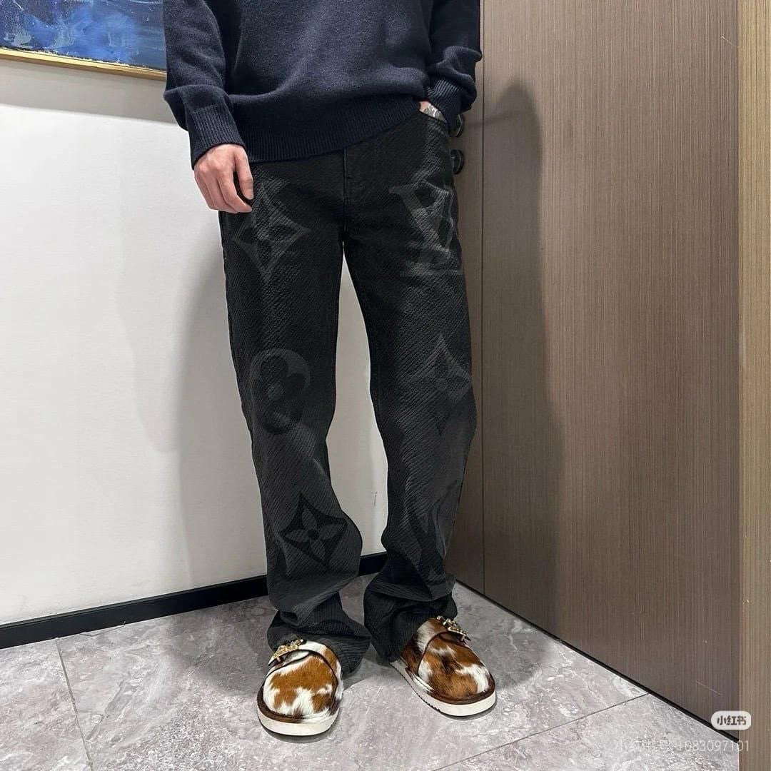 Louis Vuitton Jeans pants