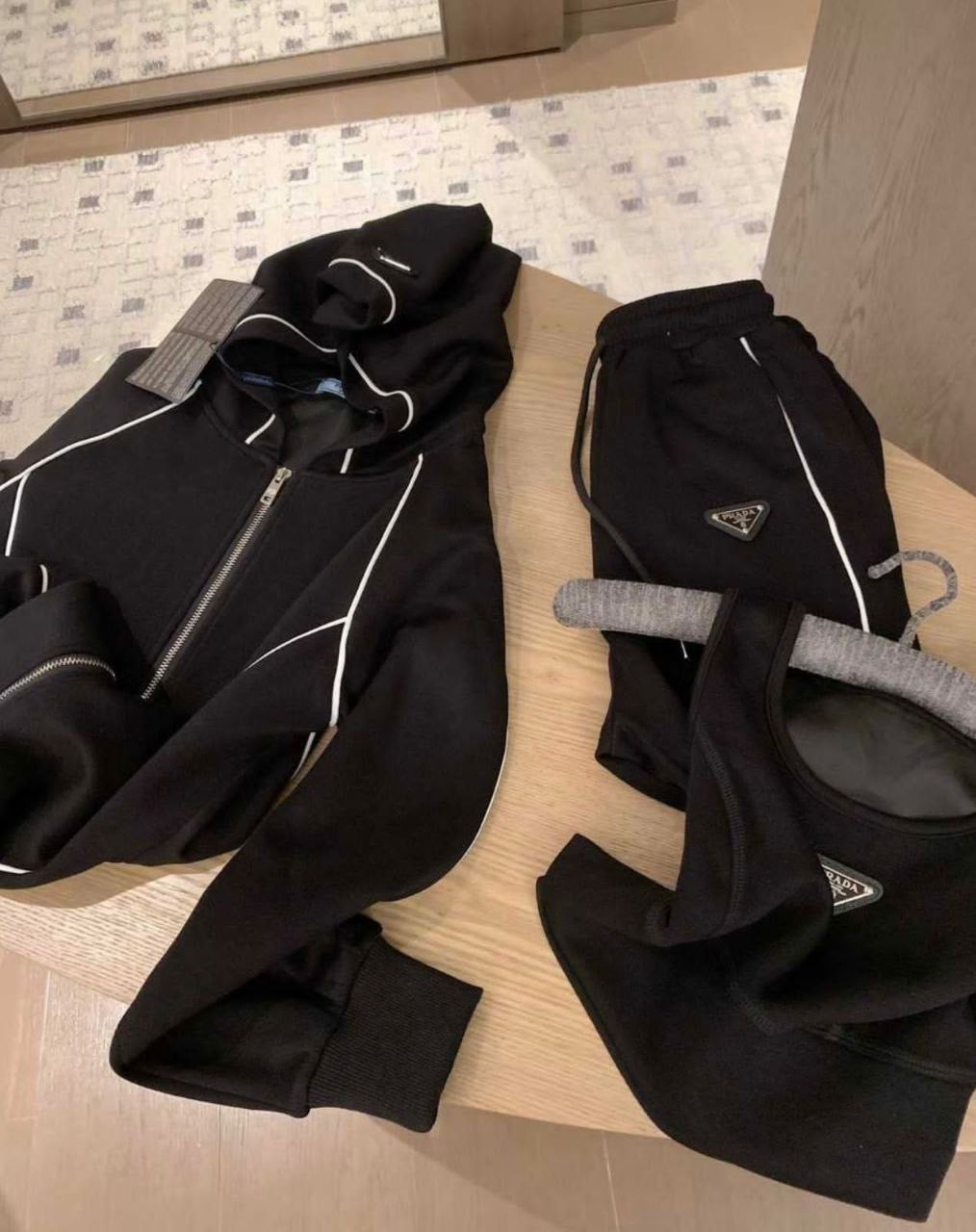 Prada Set