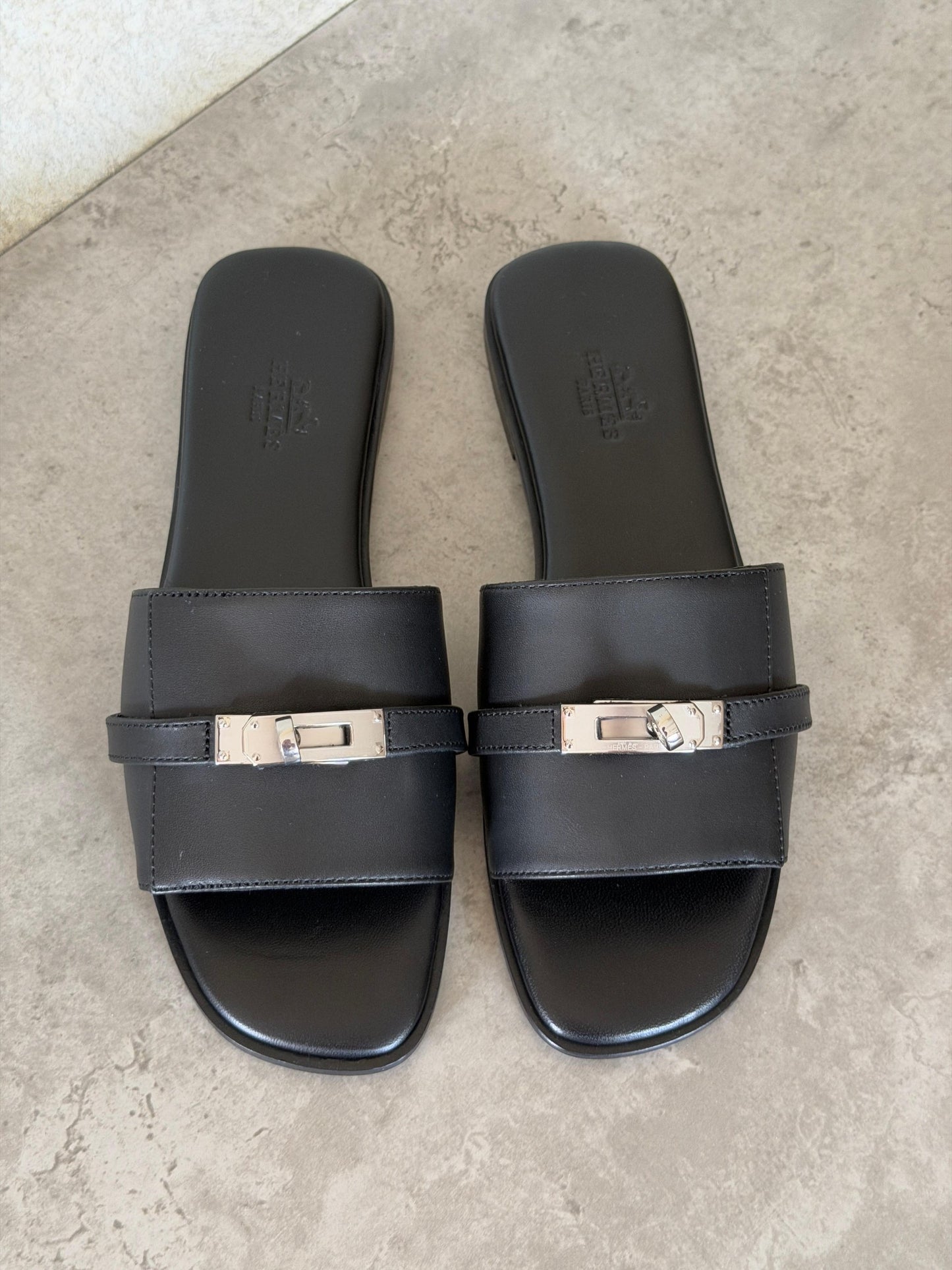 Hermes Slippers