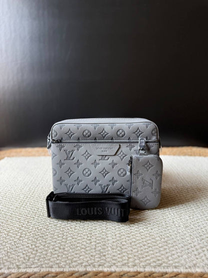 Louis Vuitton Messenger Bag (VIP Quality)