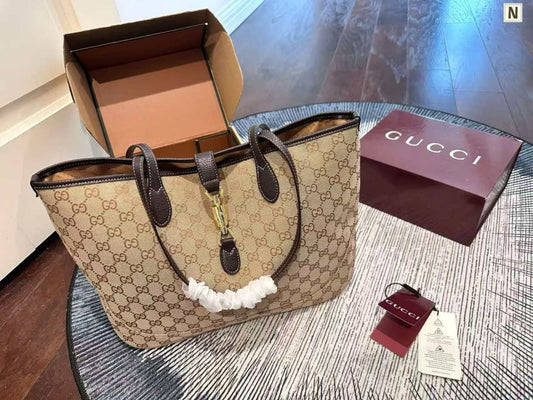 Gucci Shoulder Bag