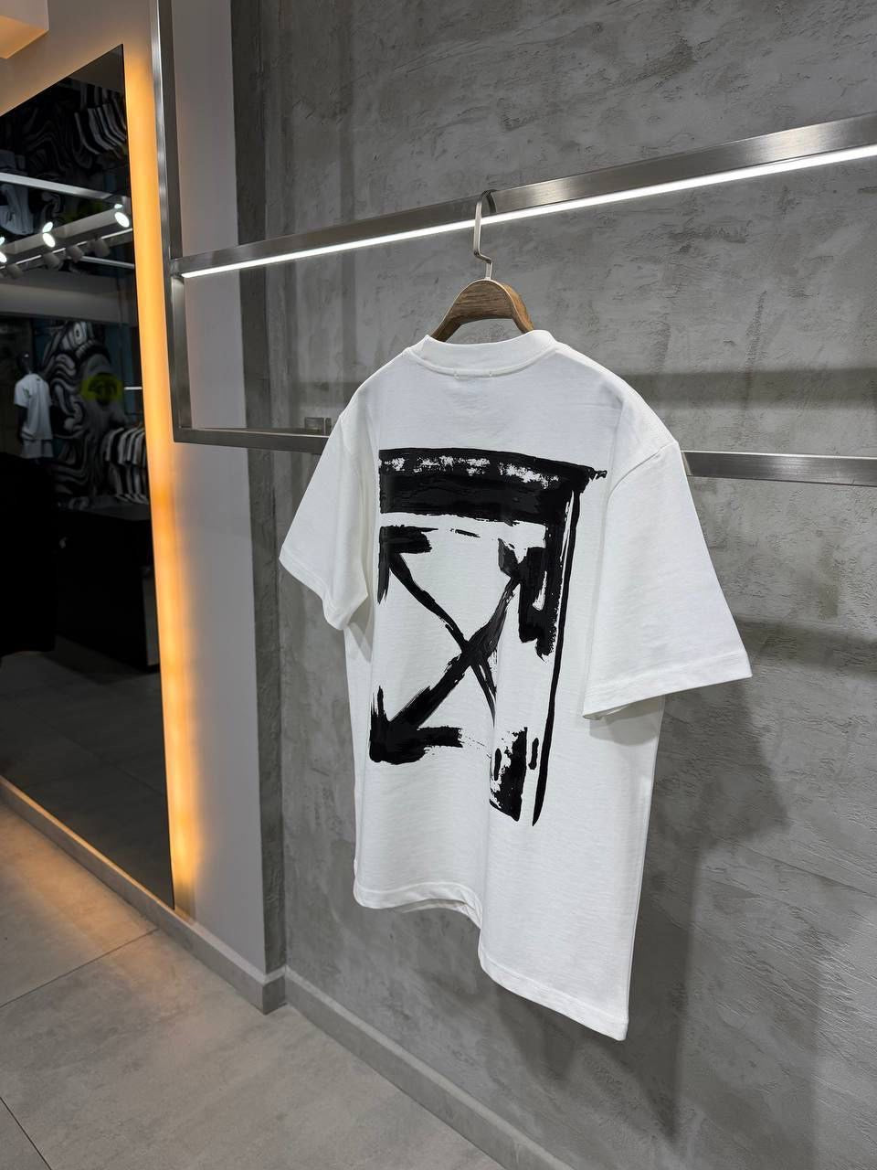 Off white T-shirt