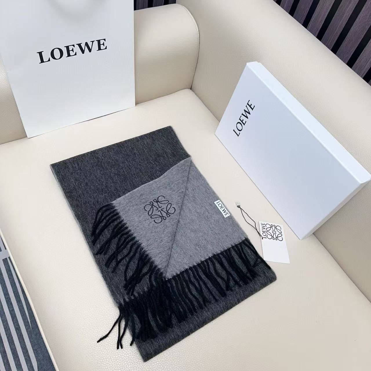 Loewe Scarf