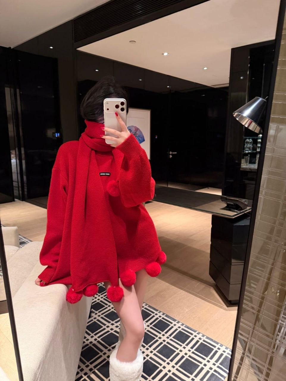 Miu Miu (Sweater-scarf)