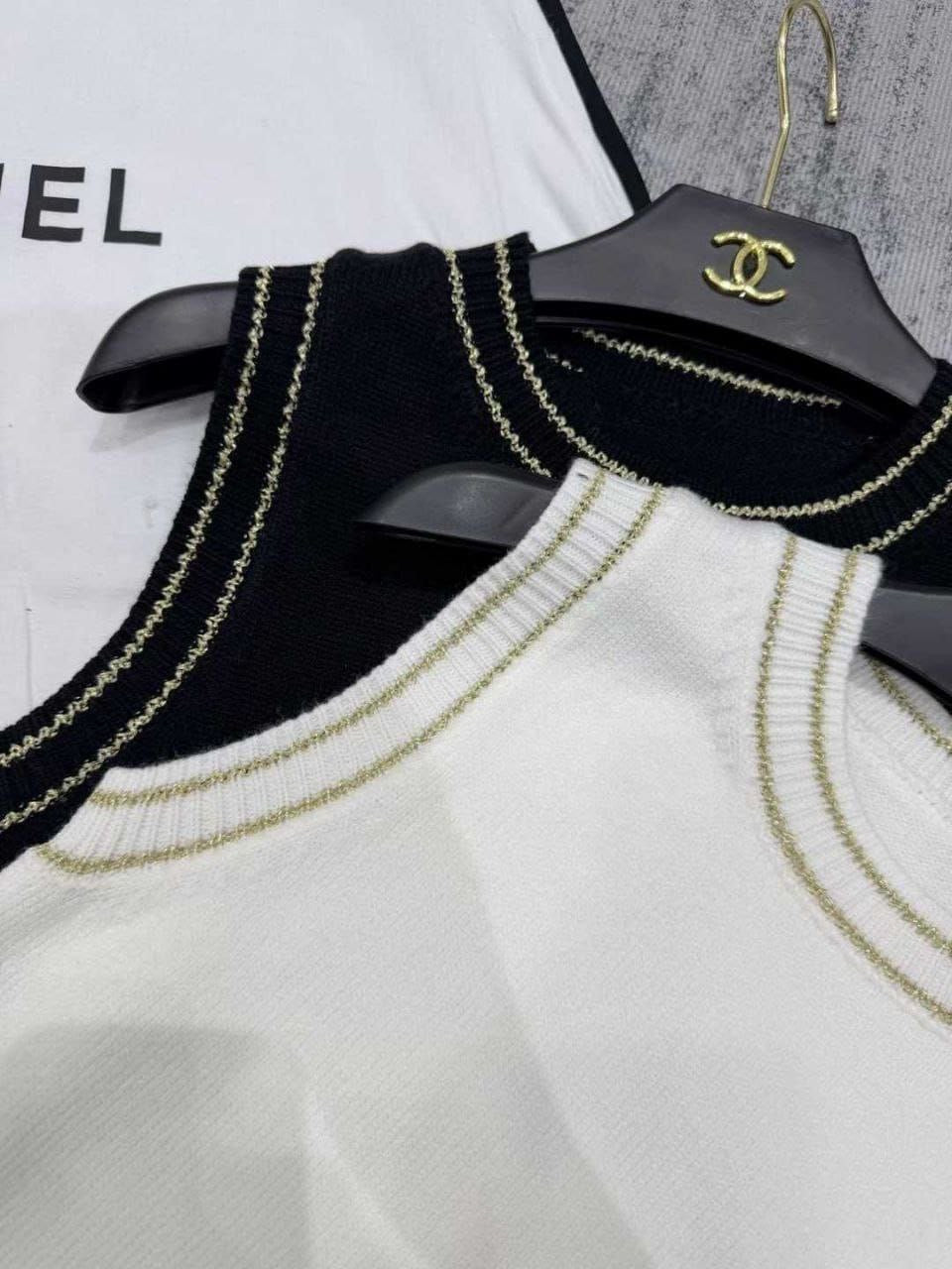 Chanel Top