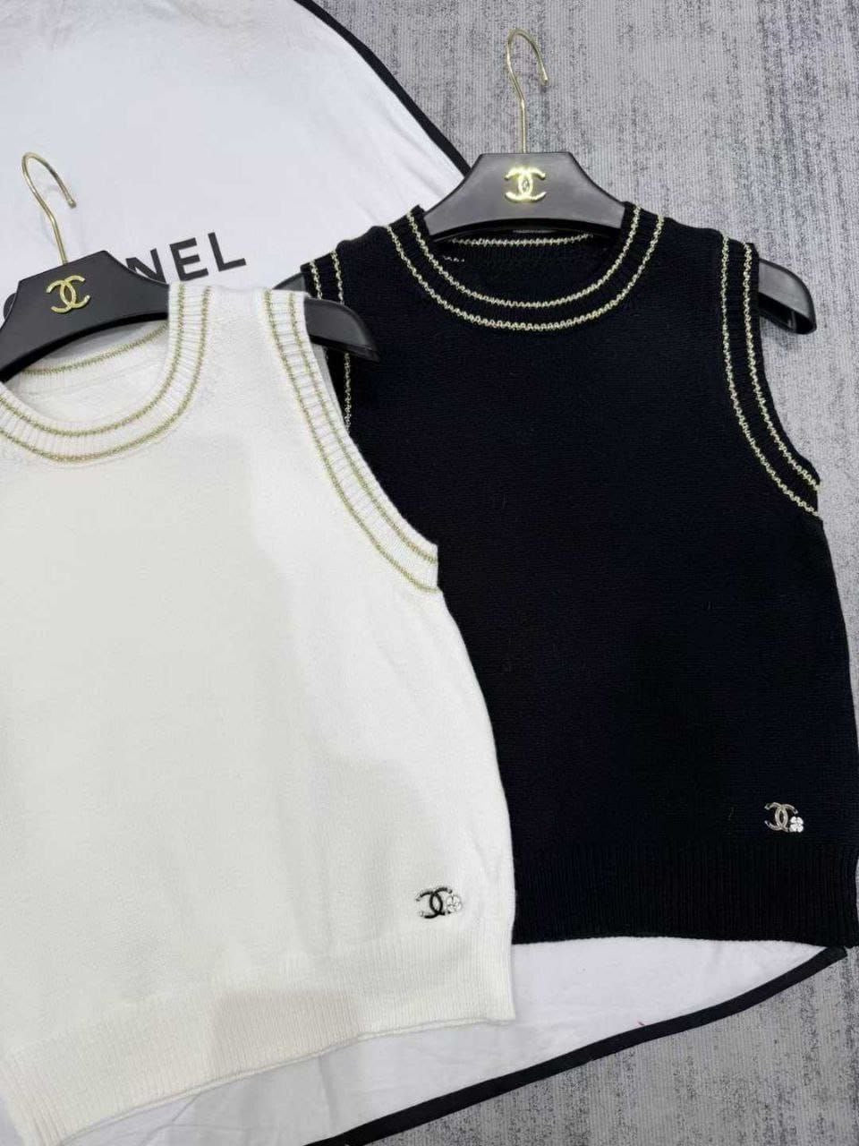 Chanel Top
