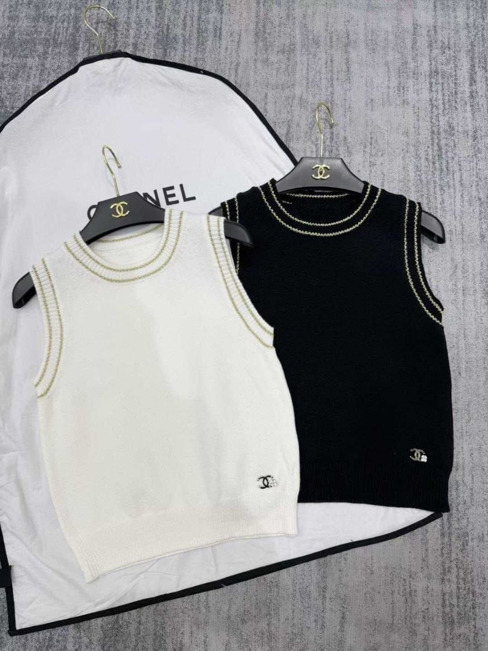 Chanel Top