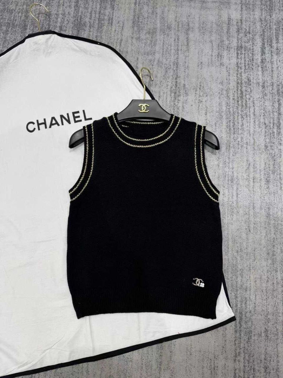 Chanel Top
