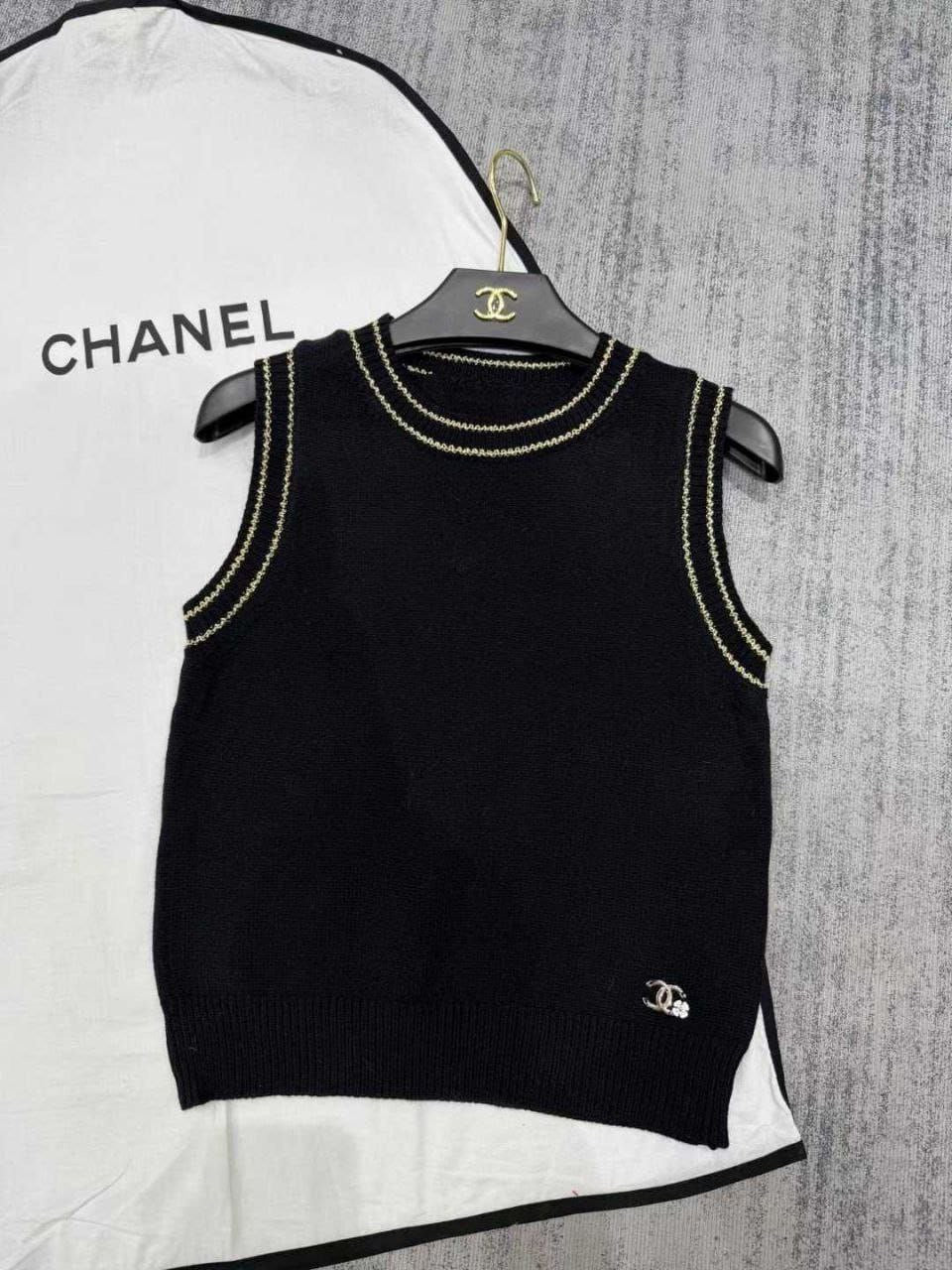 Chanel Top