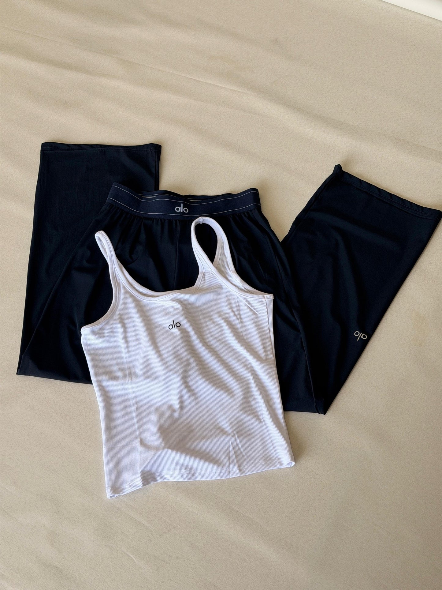 Alo Set