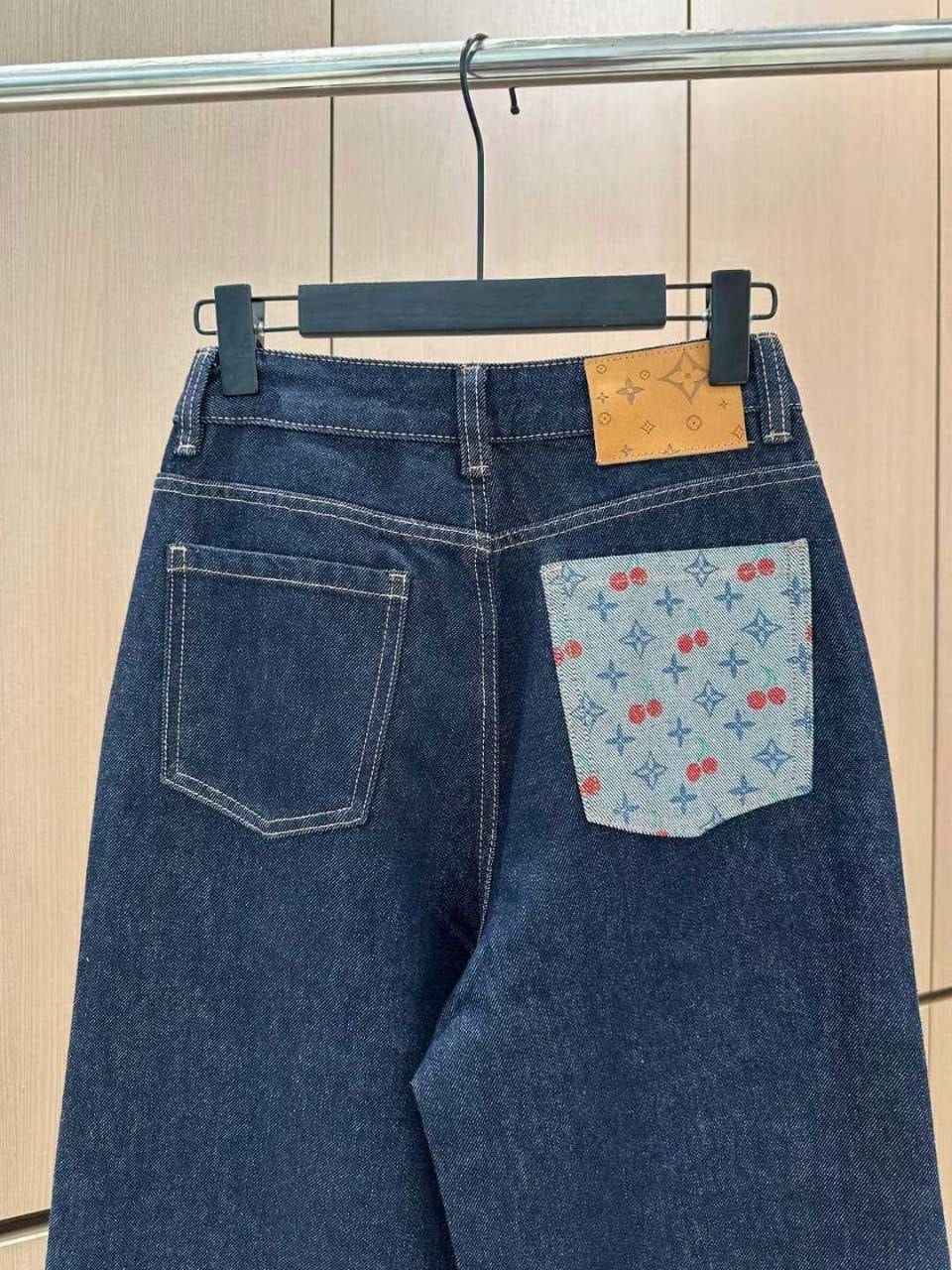 Louis Vuitton Jeans Pants