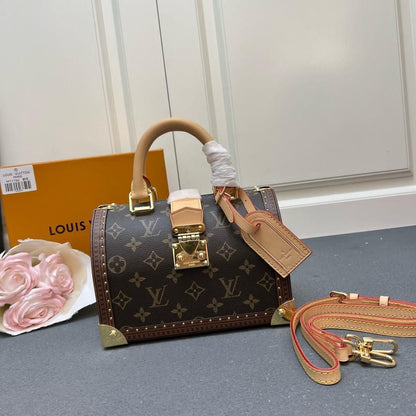 Louis Vuitton Sling Bag (Vip)