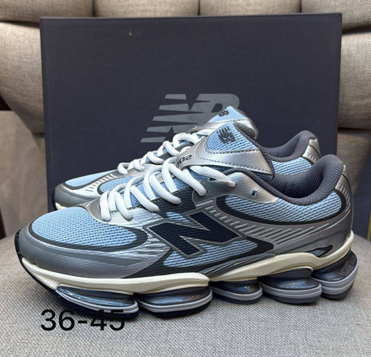 New Balance 2000
