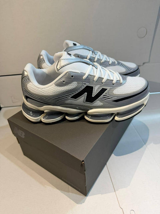 New Balance 2000