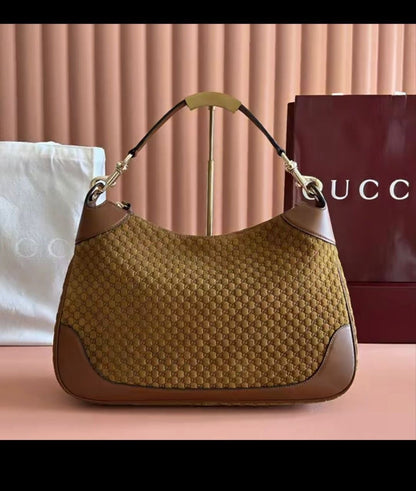 Gucci Sling - HandBag