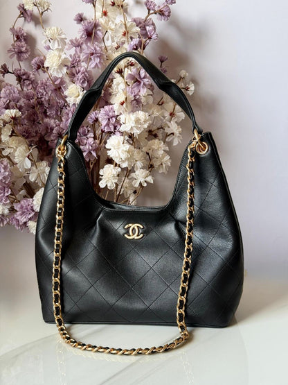 Chanel Shoulder Bag (Vip)