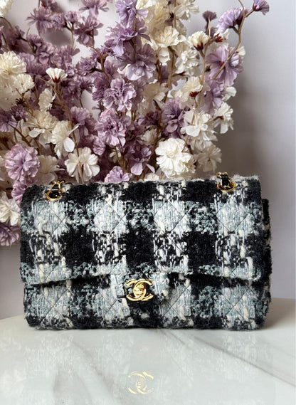 Chanel Sling Bag (Vip)