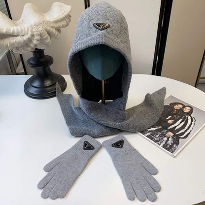 Prada (Hat-Gloves)