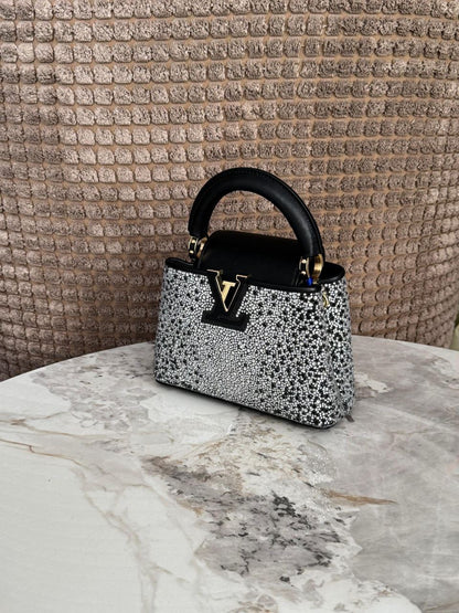 Louis Vuitton Handbag (Vip)