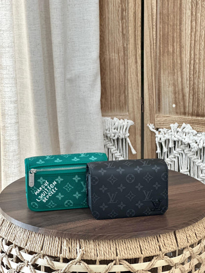 Louis Vuitton Messenger Bag