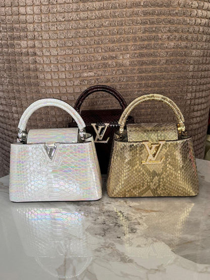 Louis Vuitton Handbag (Vip)