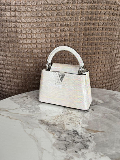 Louis Vuitton Handbag (Vip)