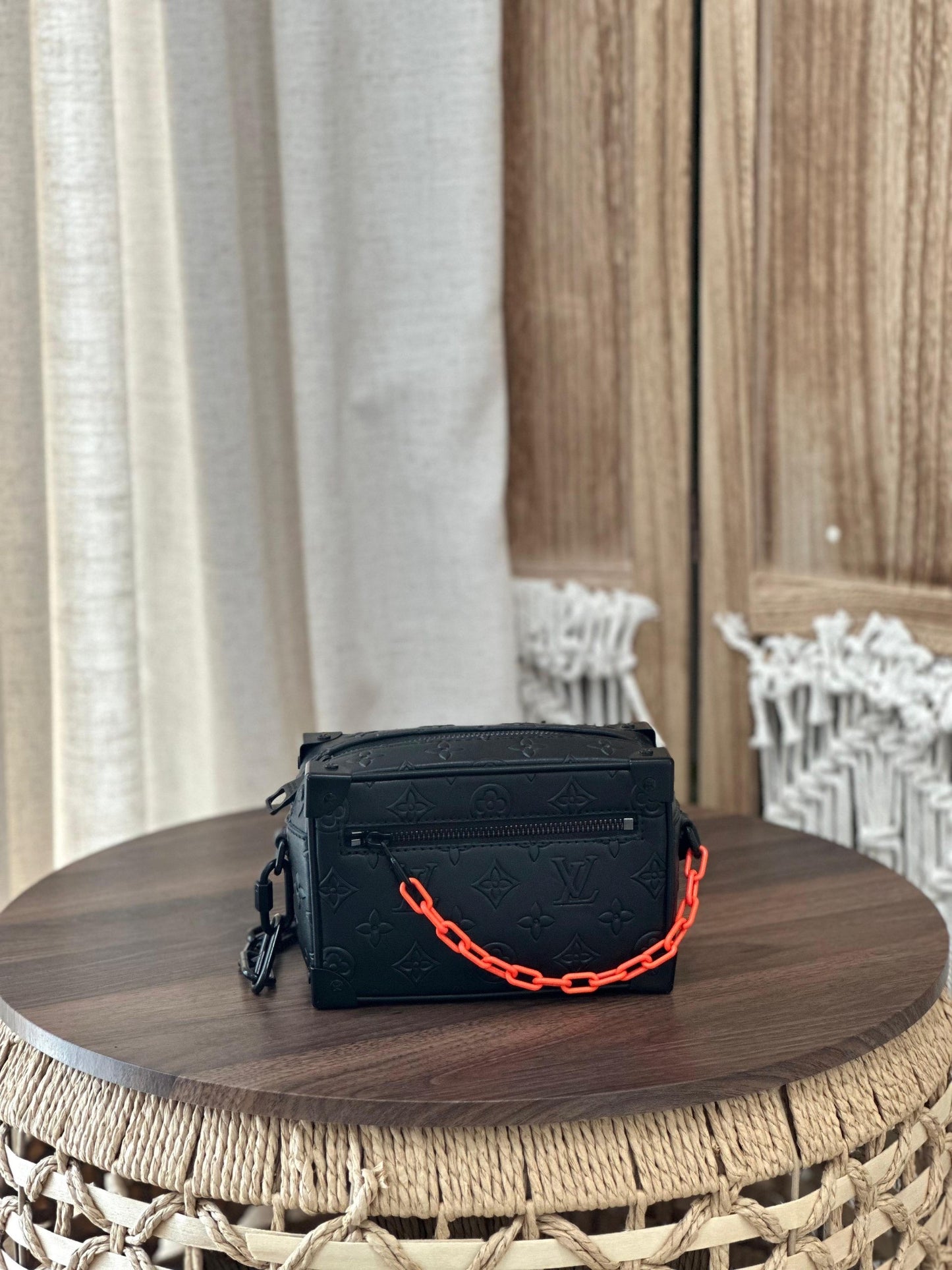 Louis Vuitton Messenger Bag