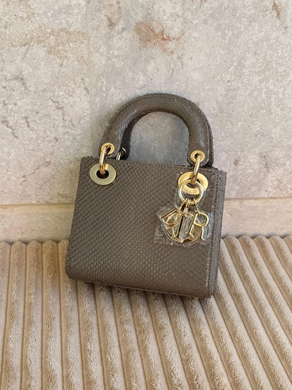 Dior HandBag (VIP Quality)