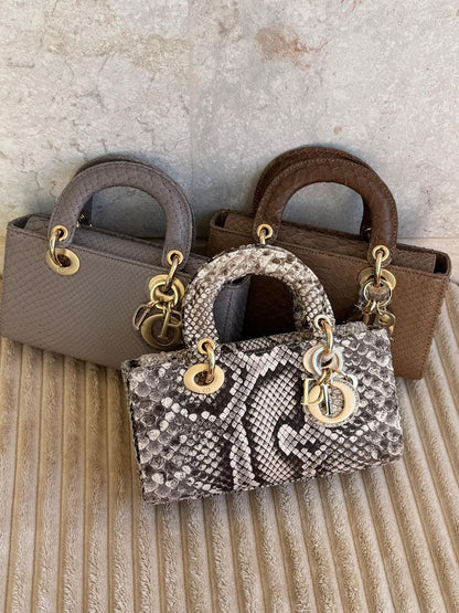 Dior HandBag (VIP Quality)