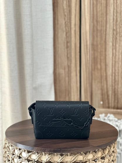 Louis Vuitton Messenger Bag 7 Color