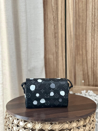 Louis Vuitton Messenger Bag 7 Color