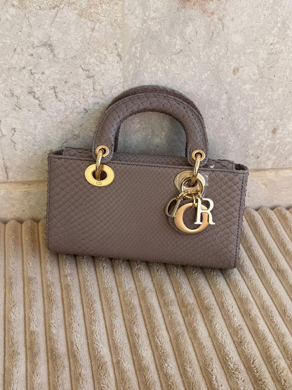 Dior HandBag (VIP Quality)