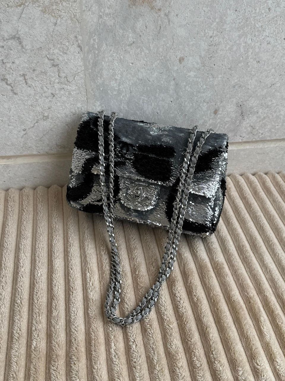 Chanel Shoulder Bag (Vip)