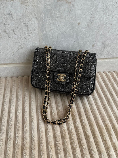 Chanel Shoulder Bag (Vip)