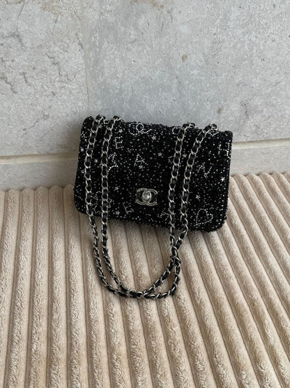 Chanel Shoulder Bag (Vip)