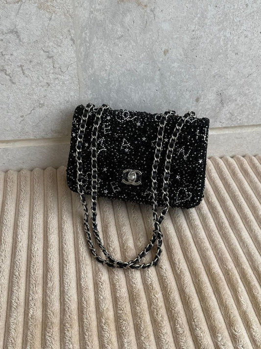 Chanel Shoulder Bag (Vip)