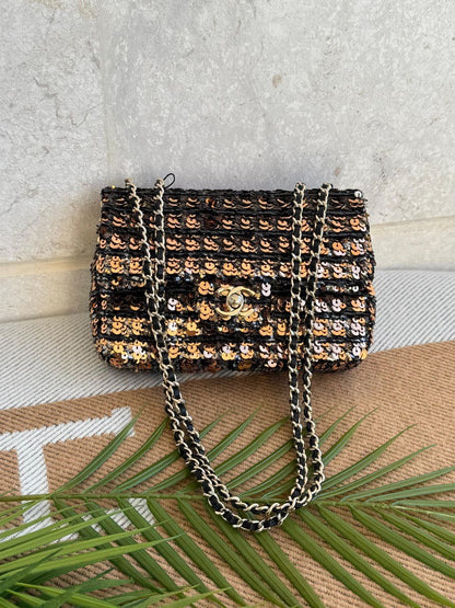Chanel Shoulder Bag (Vip)