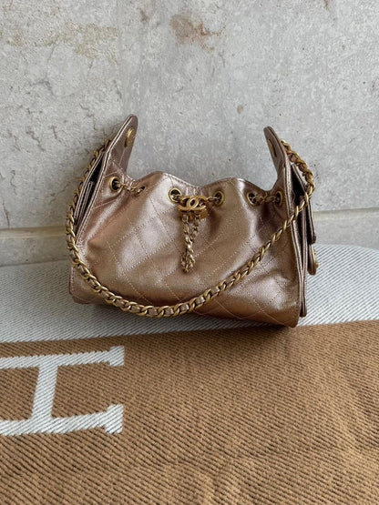 Chanel Shoulder Bag (Vip)